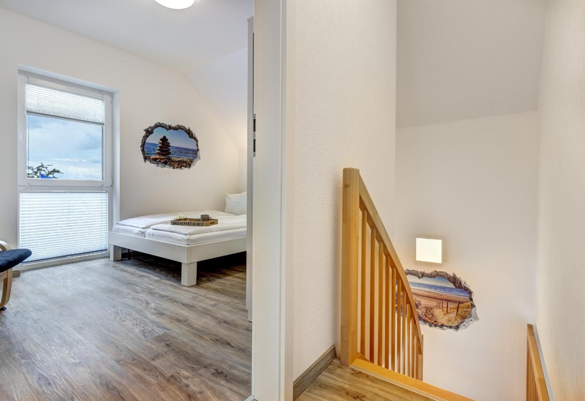 Haus Strandkoerv Mit Fass-Sauna Loddin Exterior foto
