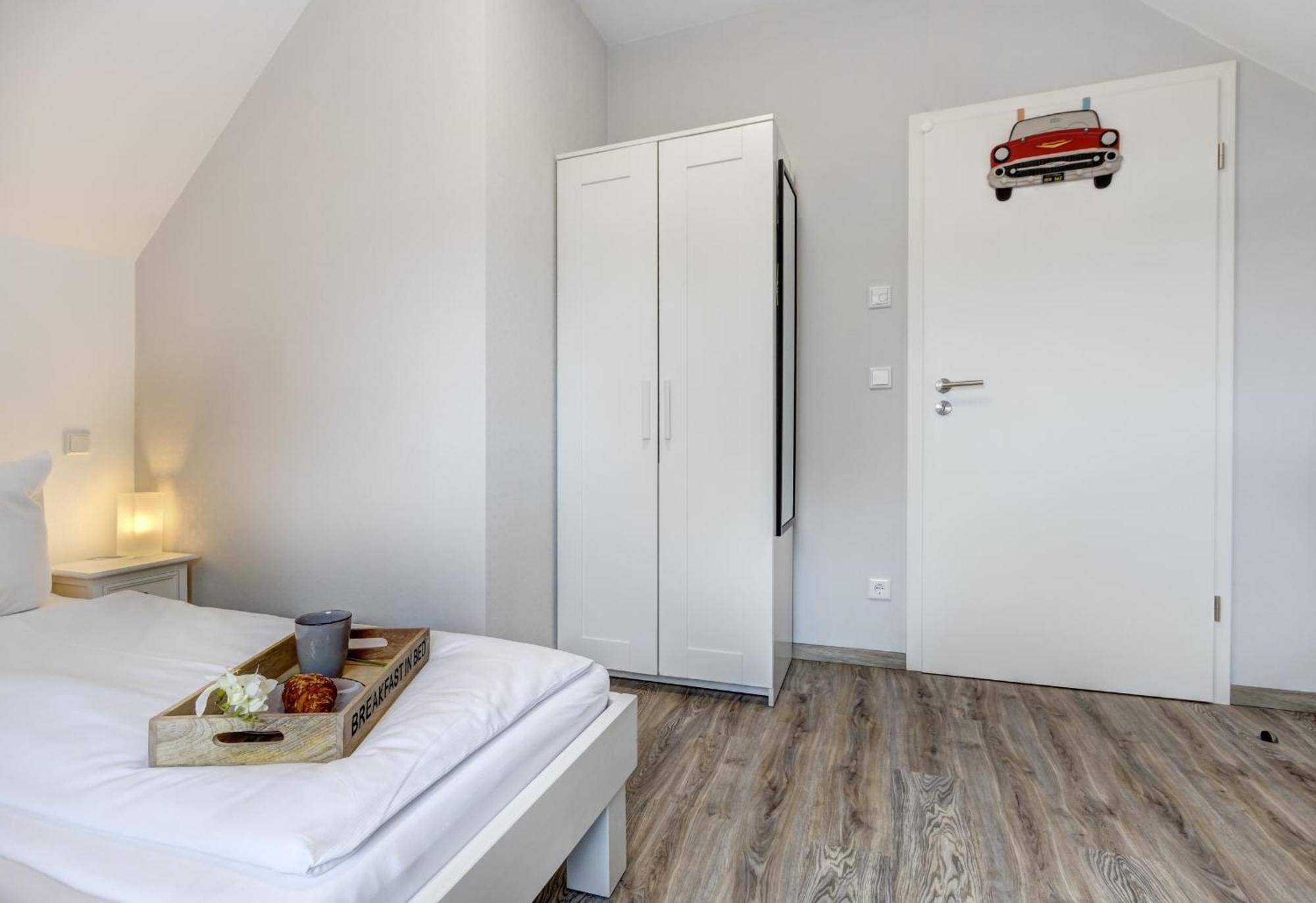 Haus Strandkoerv Mit Fass-Sauna Loddin Exterior foto